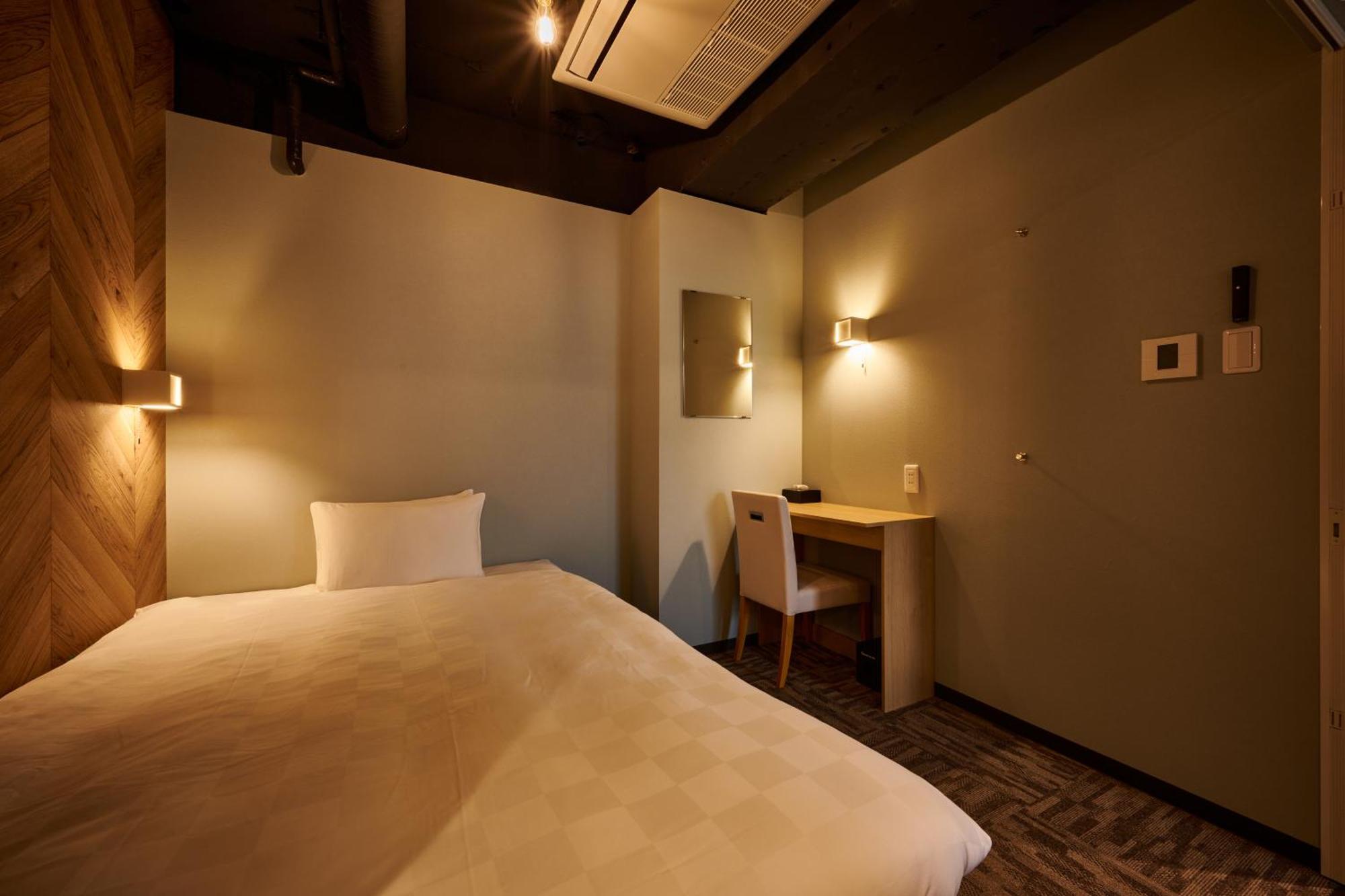 Capsule Hotel Continue Nijojokita Kyōto Exterior foto